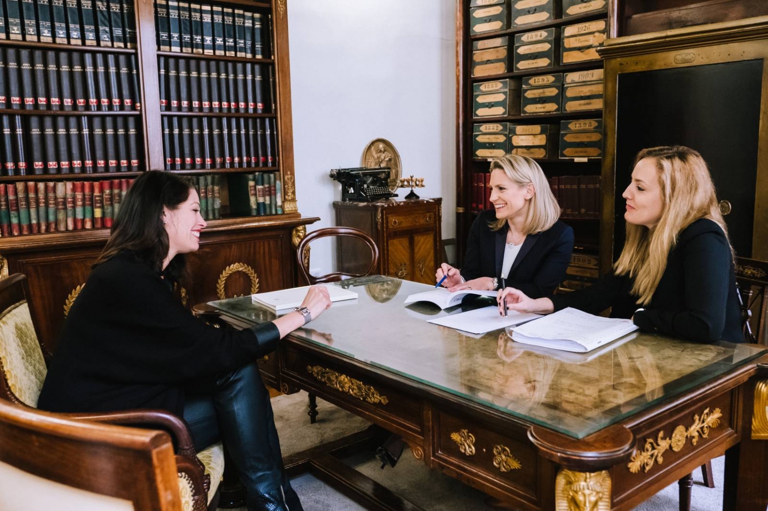 Office Notarial De La Place Saint Michel Paris VIDALENC ARNAL 